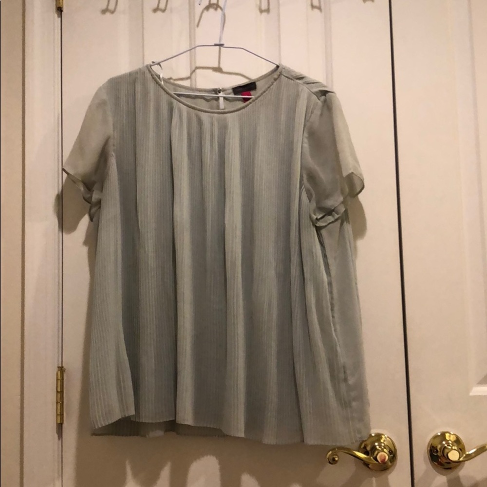 VINCE CAMUTO blouse L